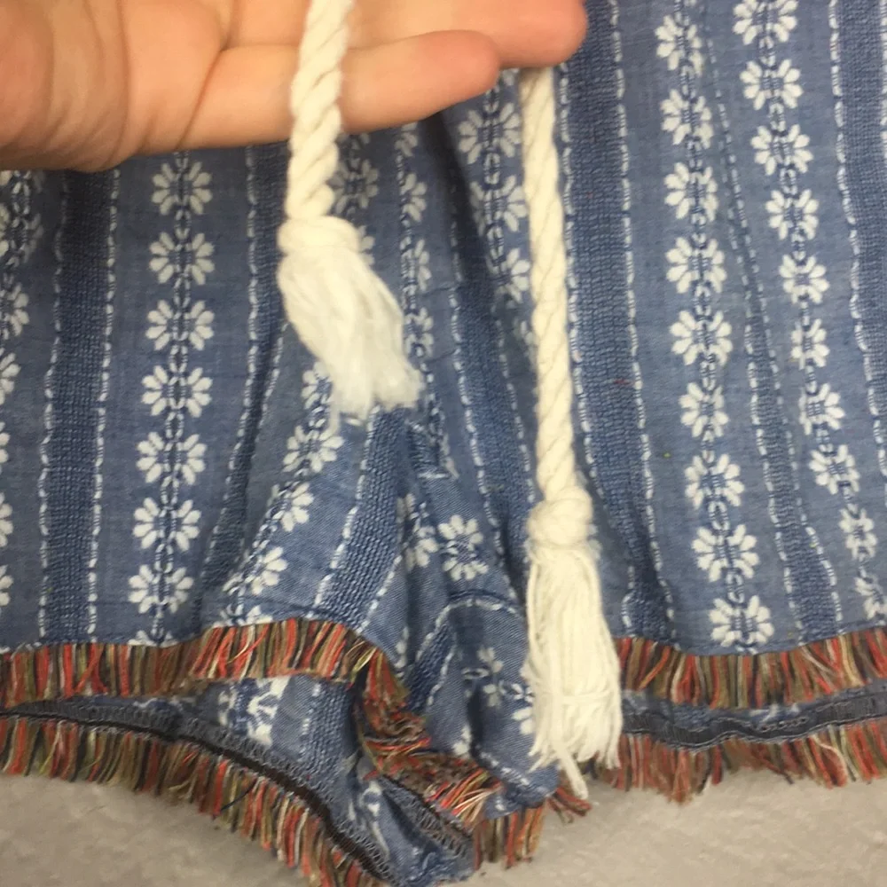 Mossimo Blue & White Drawstring Shorts Size M - Picture 4 of 11